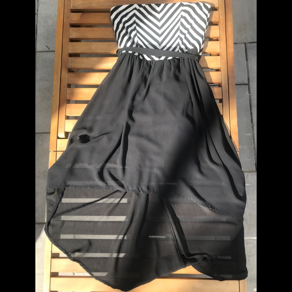 Black/White High Low Dress Size M